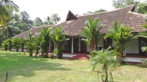 Kovilakam Lakeside Villa